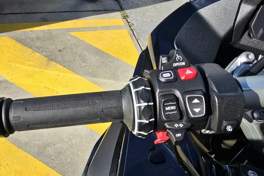 2026 BMW R 1300 RS Triple Black R 1300