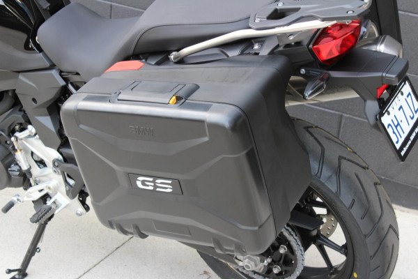 2026 BMW F 800 GS Triple Black F 800 image 13