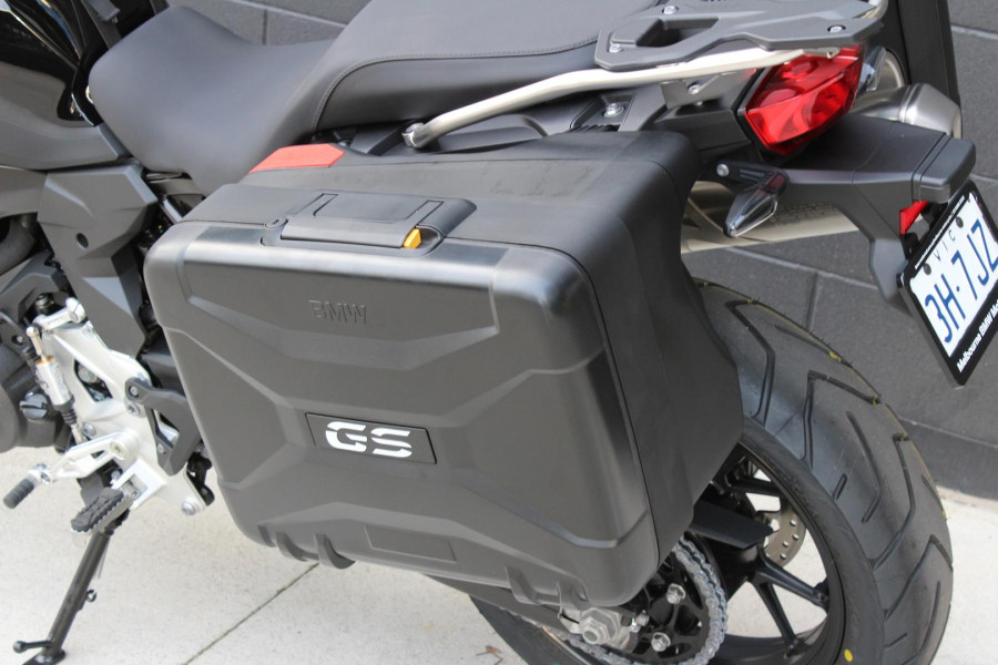 2026 BMW F 800 GS Triple Black F 800