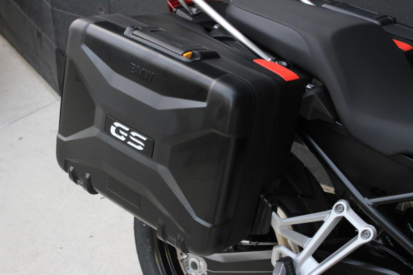 2026 BMW F 800 GS Triple Black F 800 image 16