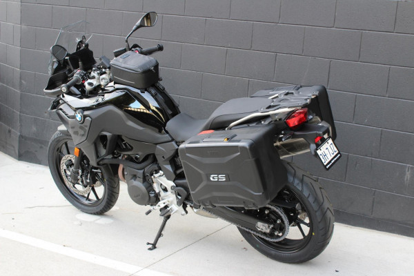 2026 BMW F 800 GS Triple Black F 800 image 4