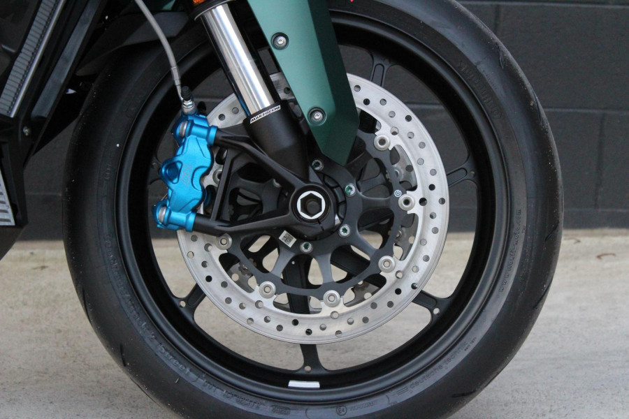 2026 BMW M 1000 XR M 1000