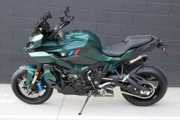 2026 BMW M 1000 XR M 1000 image 4