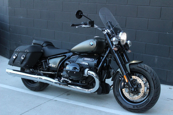 2023 MY24 BMW R 18 Classic Highline R 18 image 3