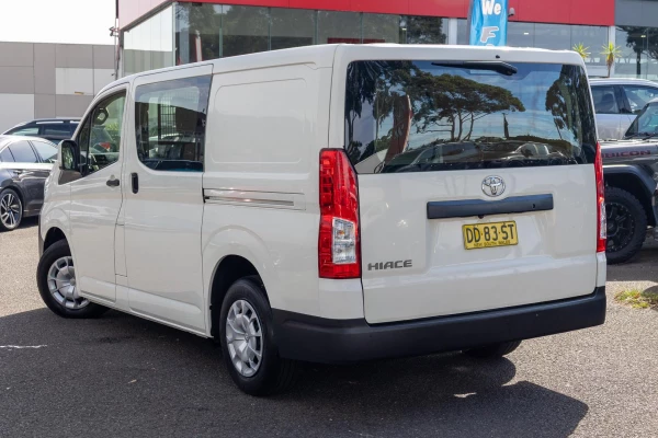 2022 Toyota HiAce GDH300R  Van Image 2