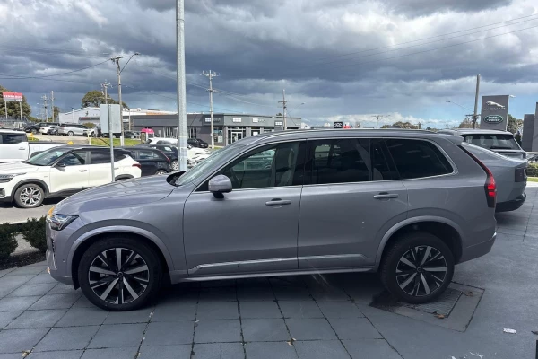2026 Volvo XC90 L Series Plus B5 Bright SUV Image 10