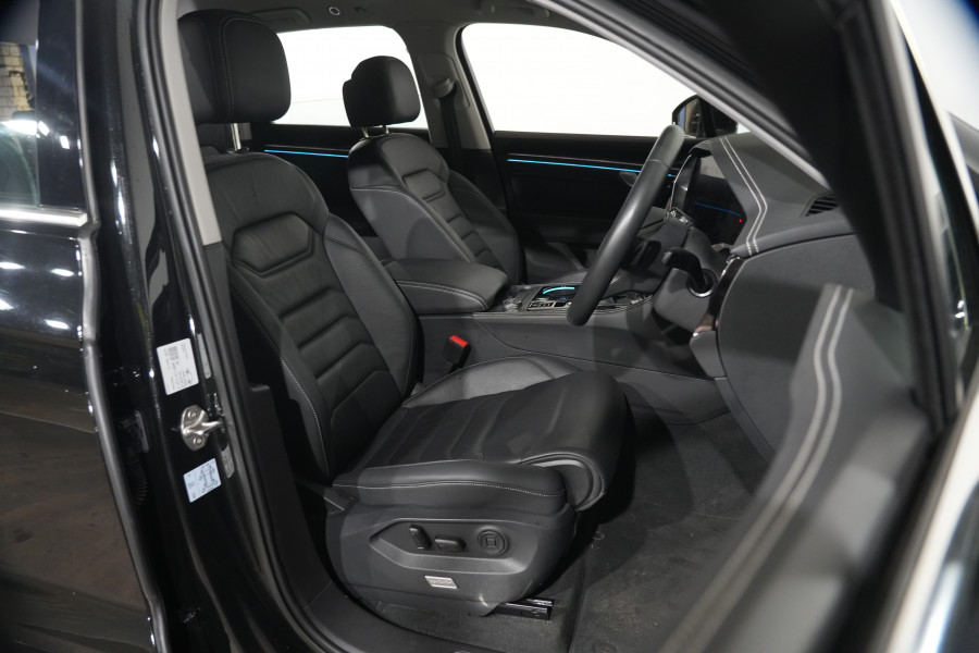 2025 Volkswagen Touareg 170TDI SUV Image 25