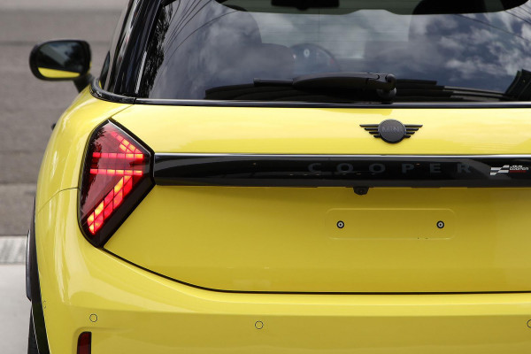 2026 MINI Cooper F66 JCW Favoured Hatch image 7