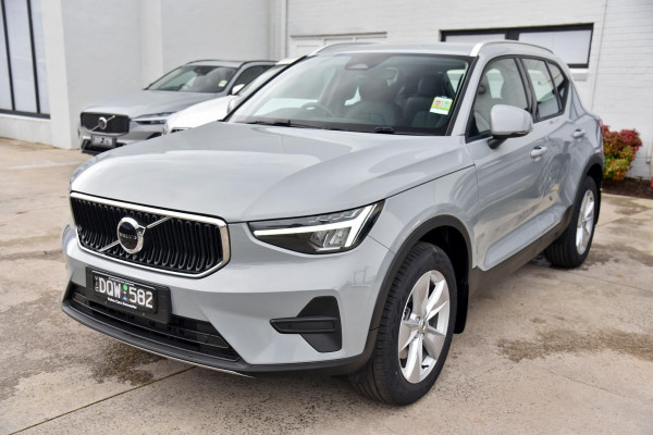 2025 Volvo XC40 XZ Plus B4 SUV Image 22