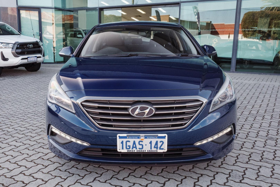 2015 Hyundai Sonata LF Active Sedan Image 2