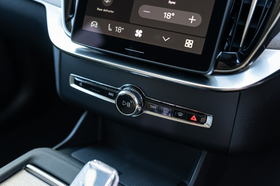 2025 MY26 Volvo XC90 L Series Plus B5 Bright SUV Image 29
