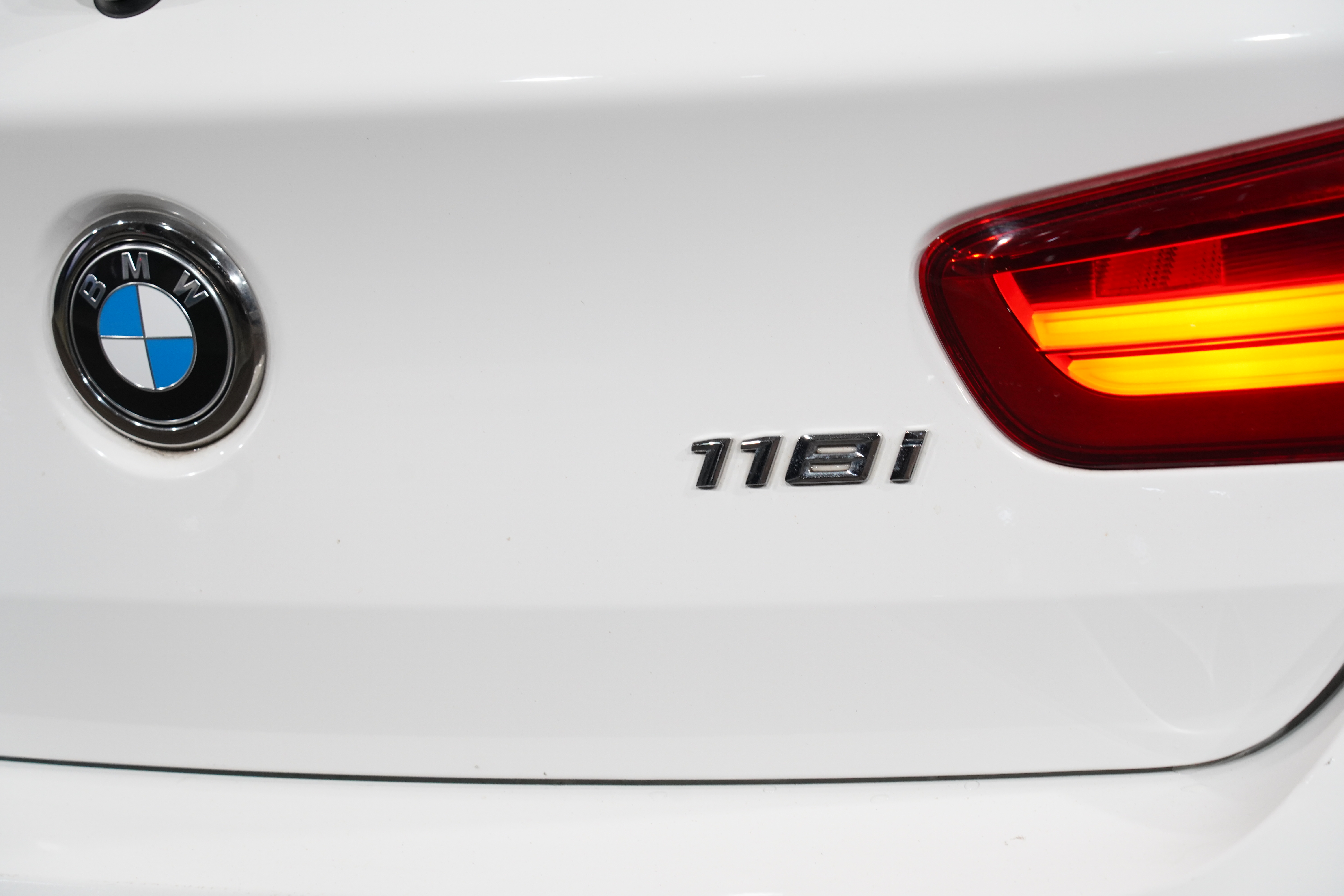 2015 BMW 1 Bmw 1 18i Sport Line Auto 18i Sport Line Hatchback Image 9
