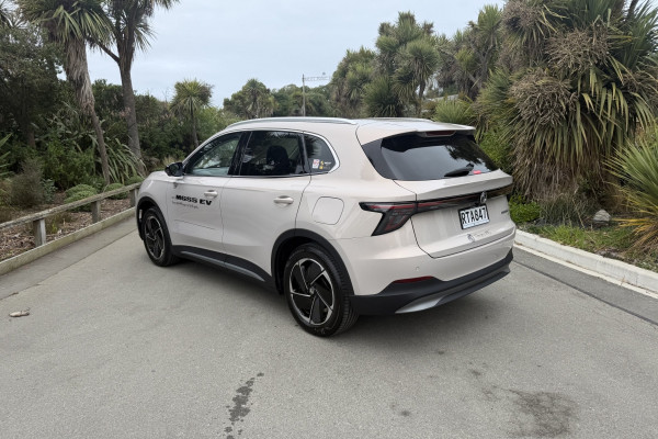 2026 MG MGS5 EV ZS3EM Essence 49 SUV Image 3