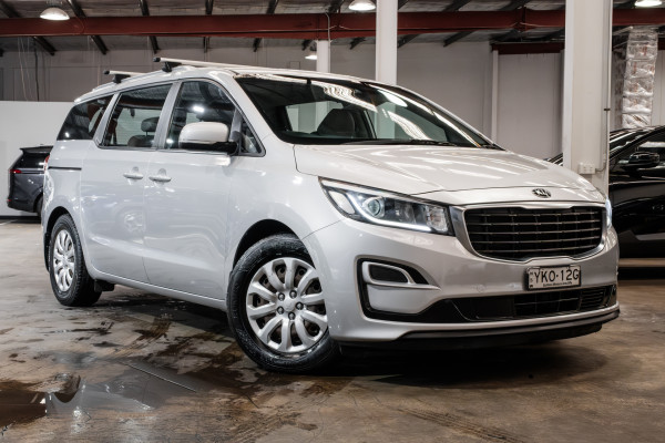 Kia Carnival S YP
