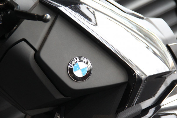 2025 BMW C 400 X ion C 400 image 17