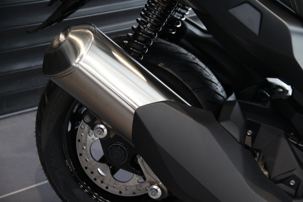 2025 BMW C 400 X ion C 400 image 16