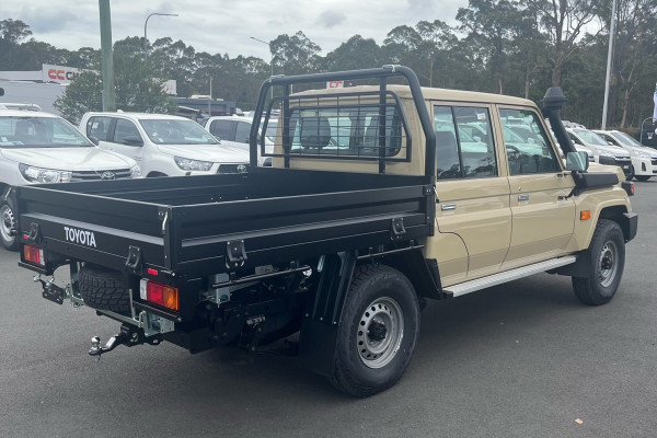2025 MYon Toyota LandCruiser GDJL79R (Cab Chassis) WorkMate Double-Cab Cab-Chassis Image 5