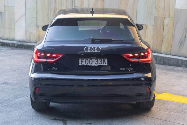 2022 Audi A1 GB 35 TFSI Hatch image 5