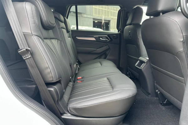 2026 MY25.5 Isuzu MU-X RJ LS-T SUV Image 19