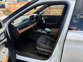 2022 Mitsubishi Outlander ZM Exceed Tourer SUV image 6