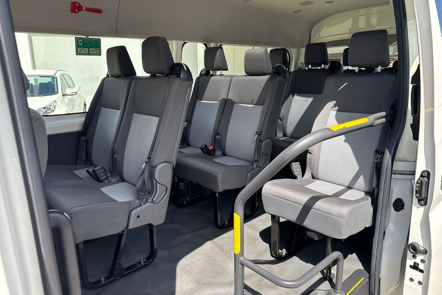 2019 Toyota HiAce GDH300R Commuter Van Image 8