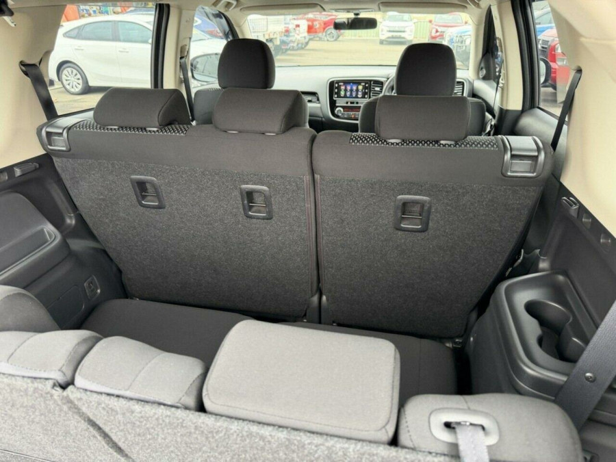 2019 Mitsubishi Outlander ZL ES SUV Image 20