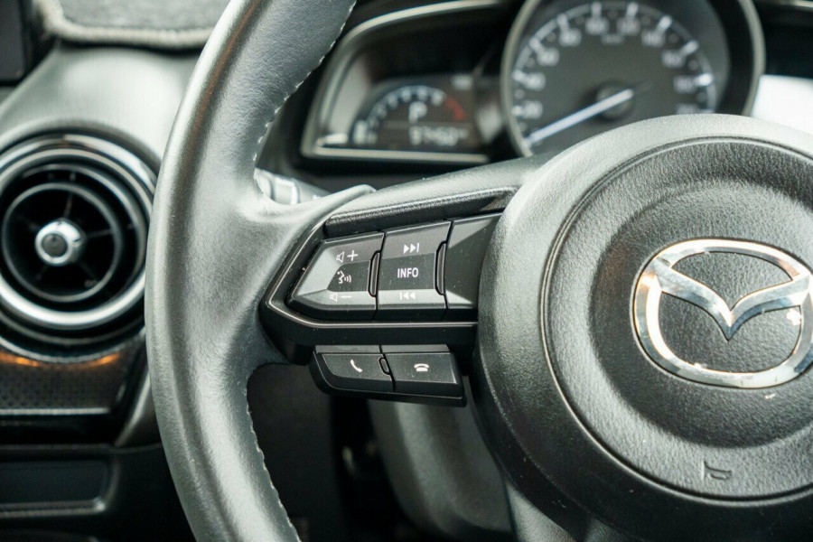 2017 Mazda 2 DL Series Maxx Sedan Image 10