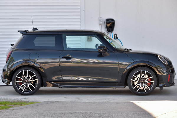 2026 MINI Cooper F66 JCW Favoured Hatch image 3