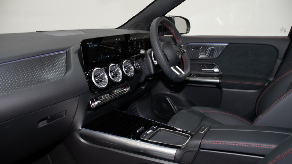 2026 Mercedes-Benz GLA-Class H247 GLA200 SUV image 17