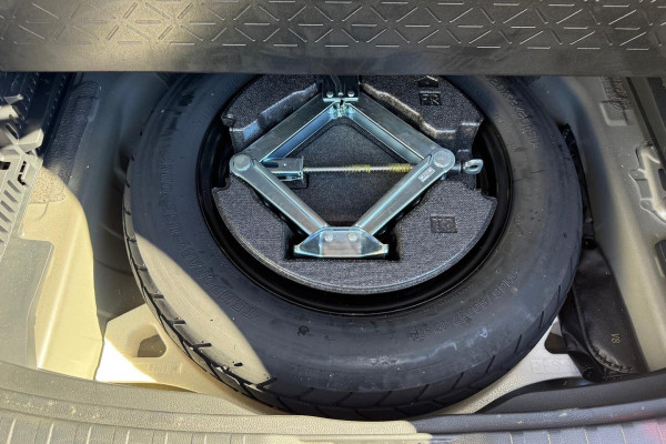 2021 Toyota RAV4 AXAH54R Cruiser SUV Image 25