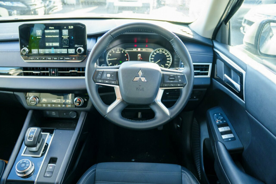 2023 MY24 Mitsubishi Outlander ZM Aspire SUV Image 11