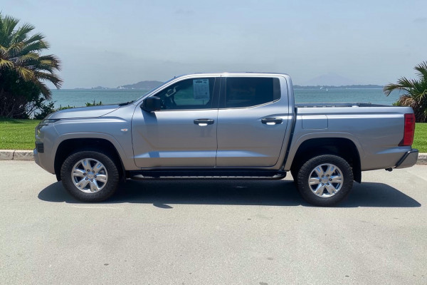 2026 Mitsubishi Triton MV GLX+ Ute Image 7