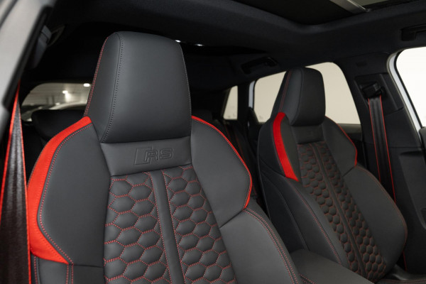 2025 Audi RS 3 GY  Hatch image 4