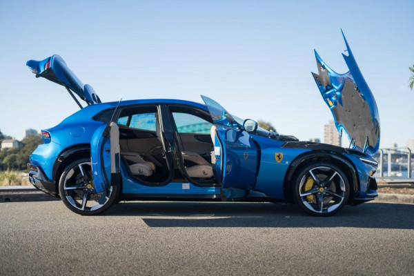 2024 Ferrari Purosangue SUV Image 4