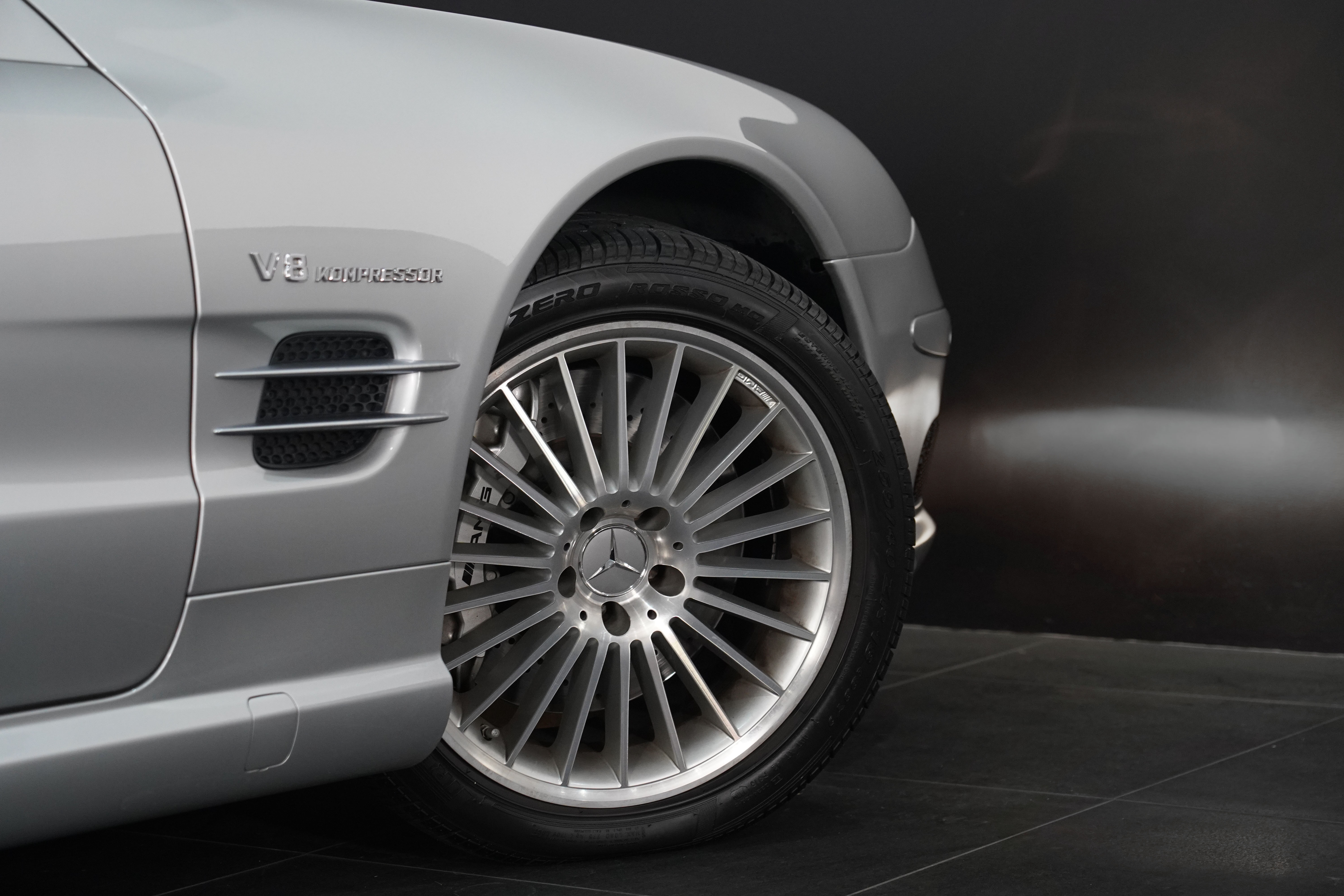 2003 Mercedes-Benz SL 55 AMG Convertible Image 18