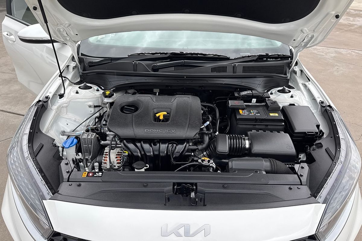 2024 Kia Cerato BD S with Safety Pack Hatch Image 21