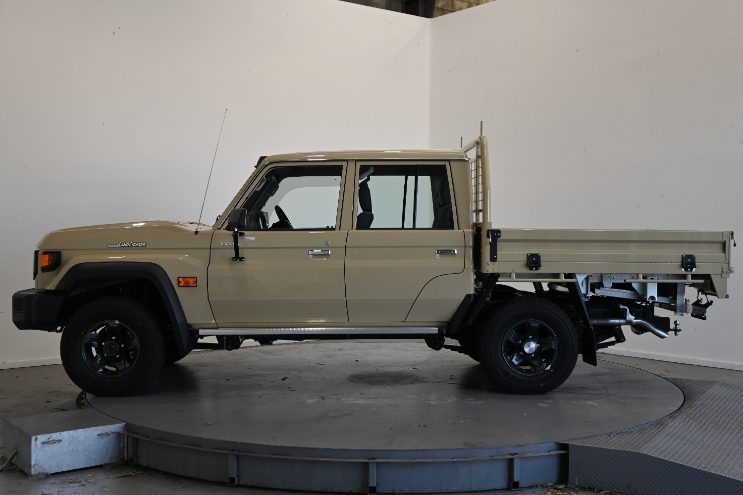 Used 2024 Toyota LandCruiser LC Military GXL 4.5L Tual DualChassis001 