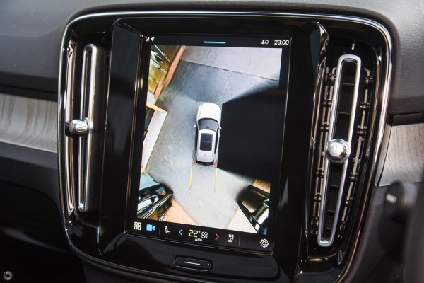 2026 Volvo XC40 XZ Plus B4 SUV Image 12