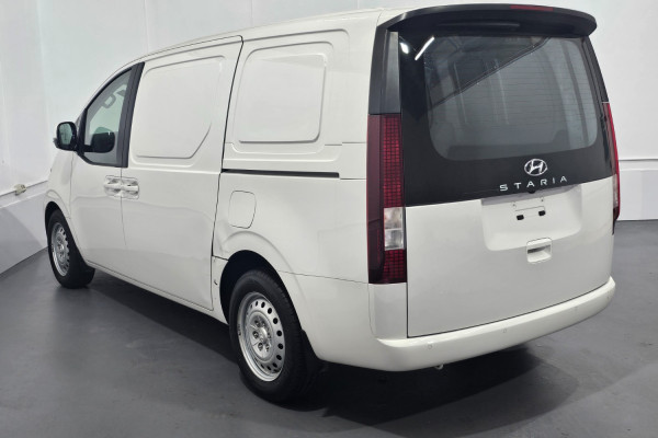 2021 MY22 Hyundai Staria Load US4.V1 MY22 Van Image 5