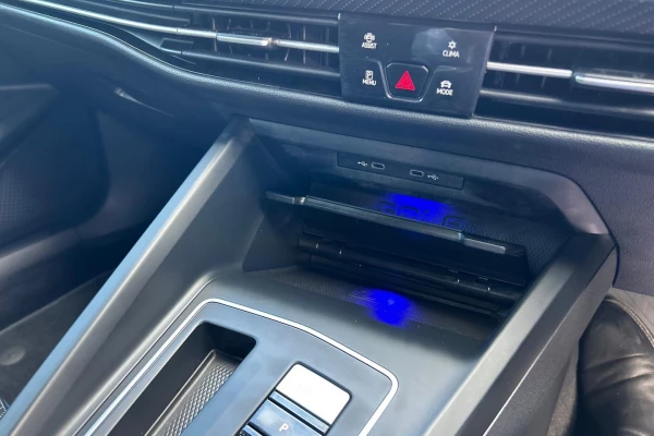 2022 MY22.5 Volkswagen Golf 8 R Hatch Image 21