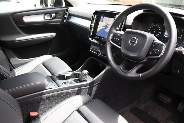 2019 Volvo Xc40 (No Series) MY20 T4 Momentum Suv