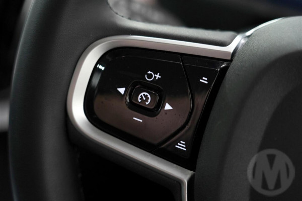 2026 Volvo XC90 L Series Ultra B5 Dark SUV Image 16