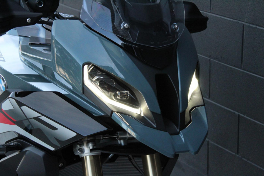 2026 BMW S 1000 XR Sport S 1000