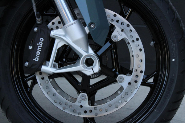 2026 BMW S 1000 XR Sport S 1000