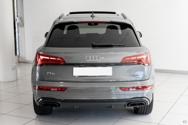 2025 Audi Q5 FY 55 TFSI e S Line SUV image 5
