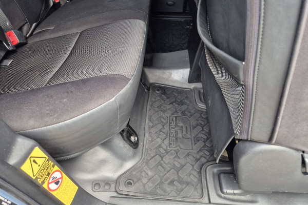 2015 MY14 Toyota FJ Cruiser GSJ15R SUV Image 29