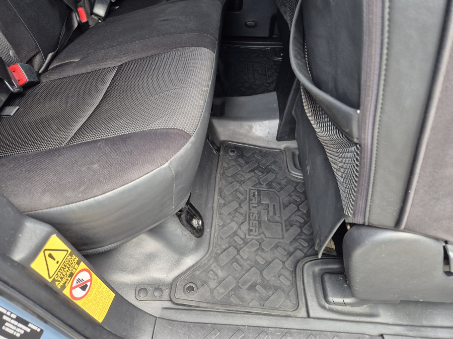2015 MY14 Toyota FJ Cruiser GSJ15R SUV Image 29