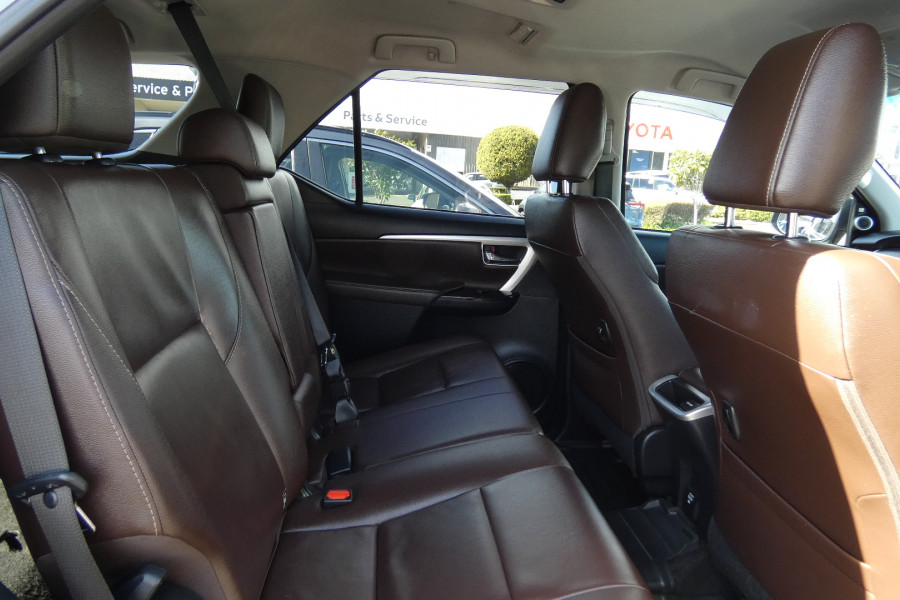 2018 Toyota Fortuner GUN156R MY18 CRUSADE SUV Image 15