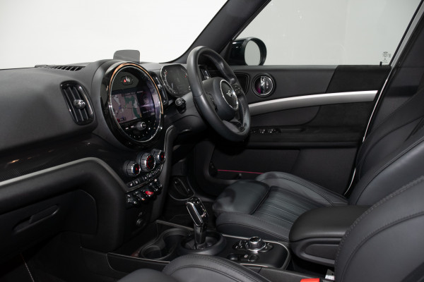 2021 MINI Countryman Cooper S Mini Yours SUV Image 24