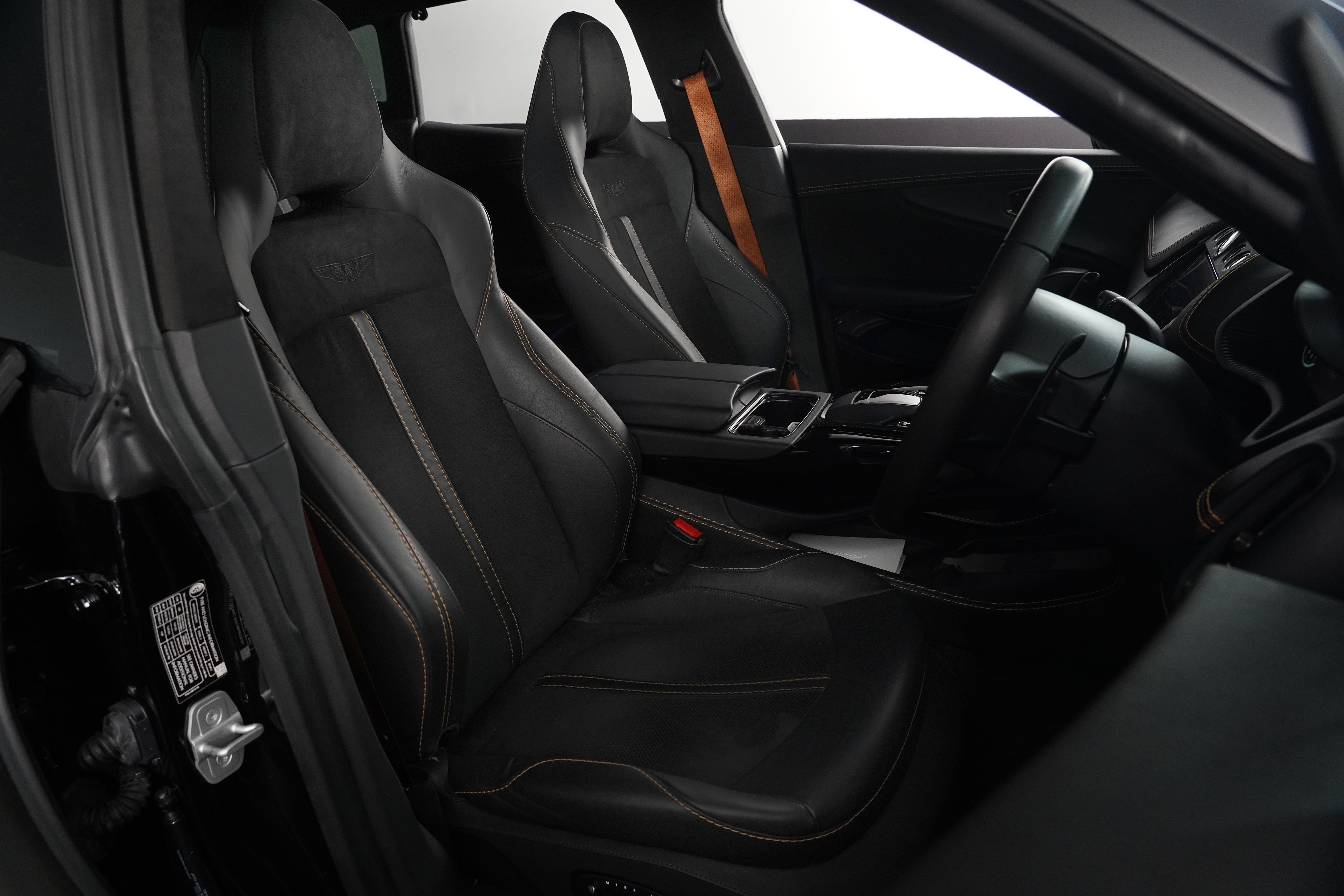 2022 Aston Martin DBX 707 SUV Image 31